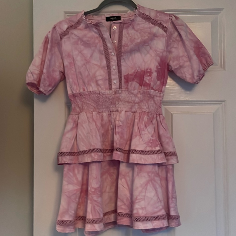 Stunning!  Beautiful Aqua party dress. Like new!